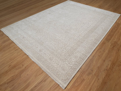 Fine Oriental hand-knotted wool/silk rug in Ivory, 9'1" x 12'1" — SKU O091365 (view 3)