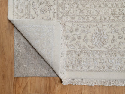 Fine Oriental hand-knotted wool/silk rug in Ivory, 9'1" x 12'1" — SKU O091365 (view 4)
