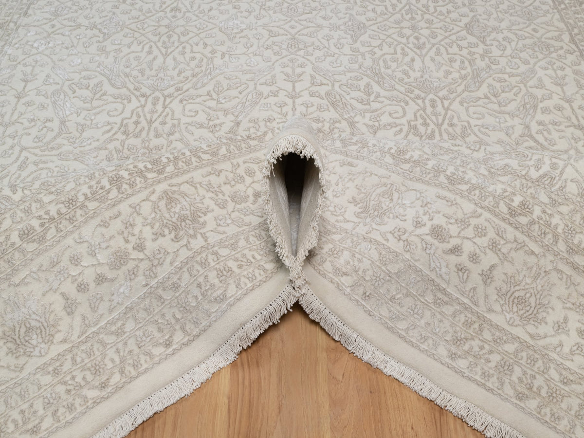 Fine Oriental hand-knotted wool/silk rug in Ivory, 9'1" x 12'1" — SKU O091365 (view 5)