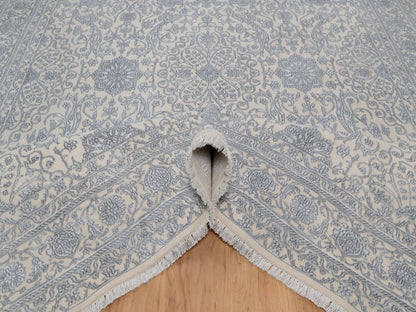 Fine Oriental hand-knotted wool/silk rug in Ivory, 7'9" x 10'2" — SKU O091366 (view 5)
