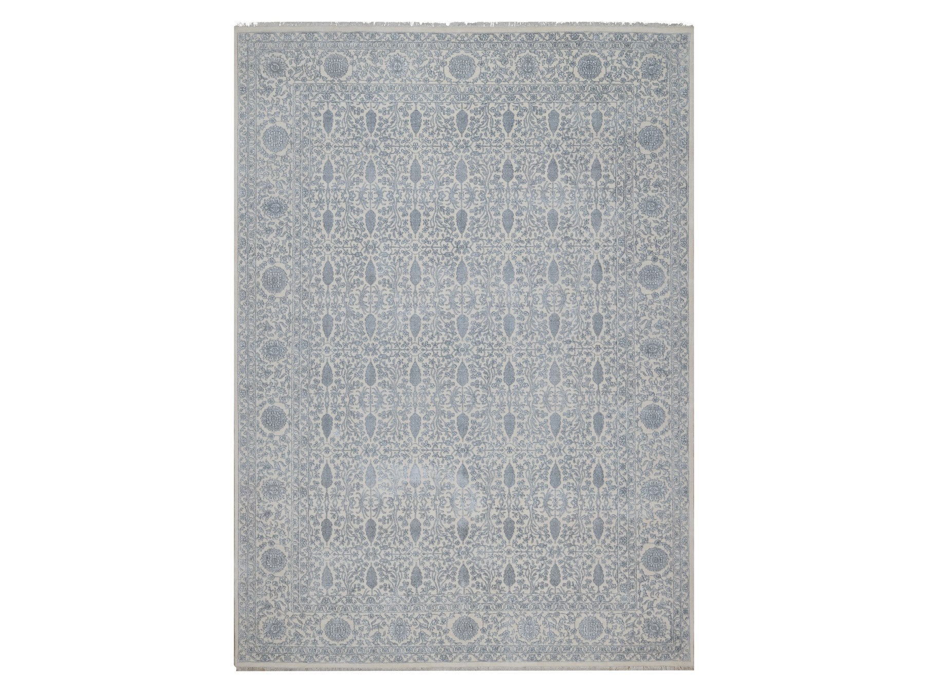 Fine Oriental hand-knotted wool/silk rug in Ivory, 8'8" x 12'1" — SKU O091367