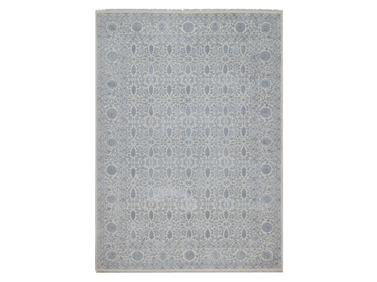 Fine Oriental hand-knotted wool/silk rug in Ivory, 8'8" x 12'1" — SKU O091367