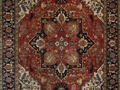 Heriz Heriz hand-knotted wool rug in Red & Midnight Blue, 5'2" x 7'2" — SKU O091393 (view 5)