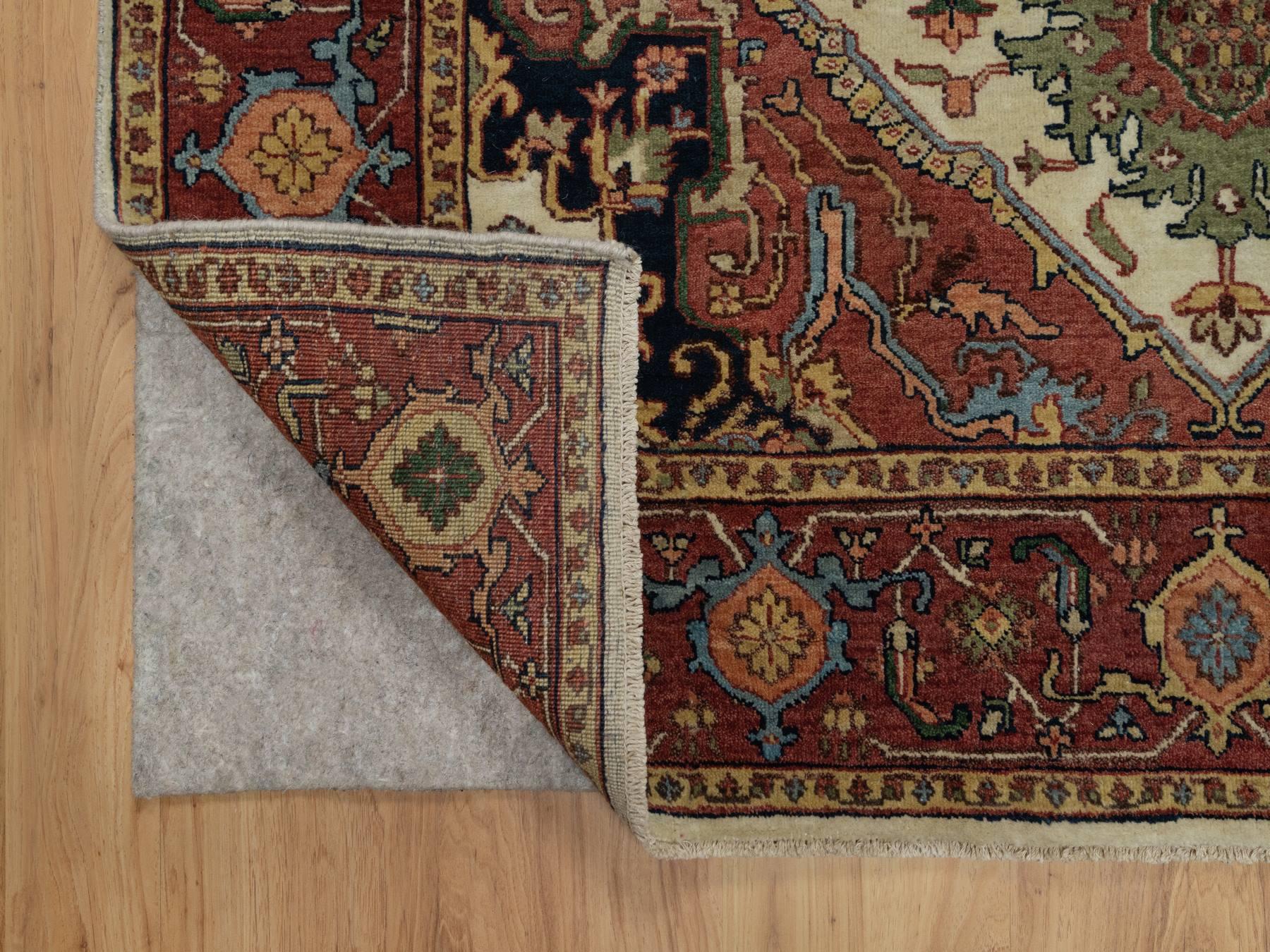 Heriz Heriz hand-knotted wool rug in Ivory & Red, 5'1" x 7'2" — SKU O091395 (view 3)