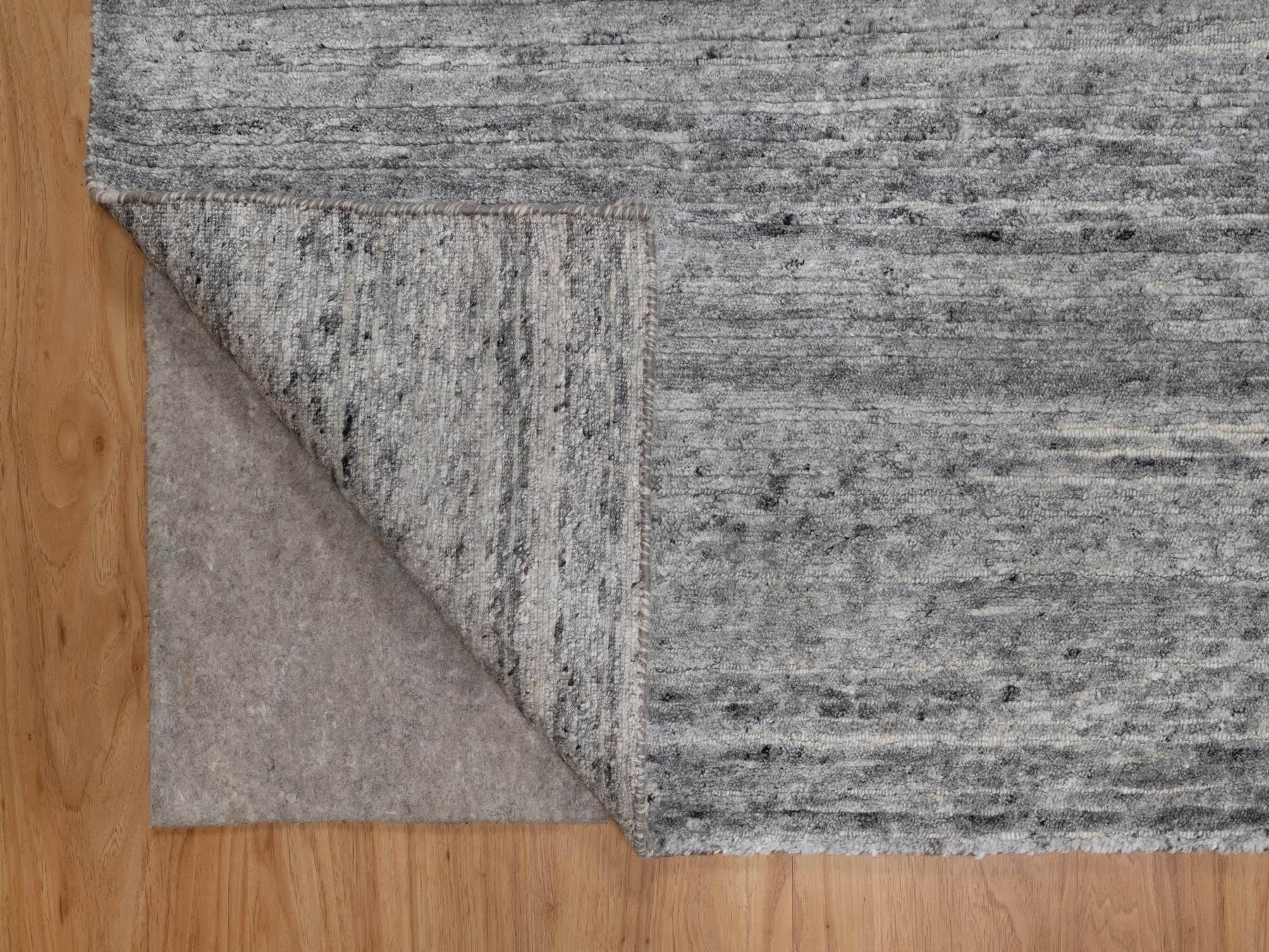 Modern / Contemporary hand-knotted wool rug in Gray, 8' x 9'10" — SKU O091418 (view 4)