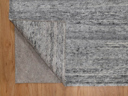 Modern / Contemporary hand-knotted wool rug in Gray, 8' x 9'10" — SKU O091418 (view 4)