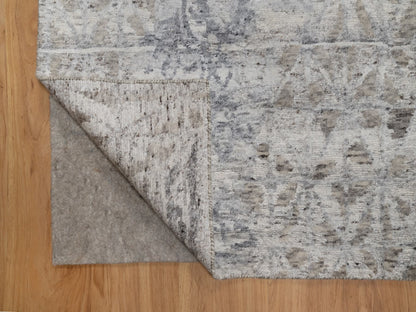 Modern / Contemporary hand-knotted wool rug in Ivory, 8' x 10'1" — SKU O091422 (view 4)