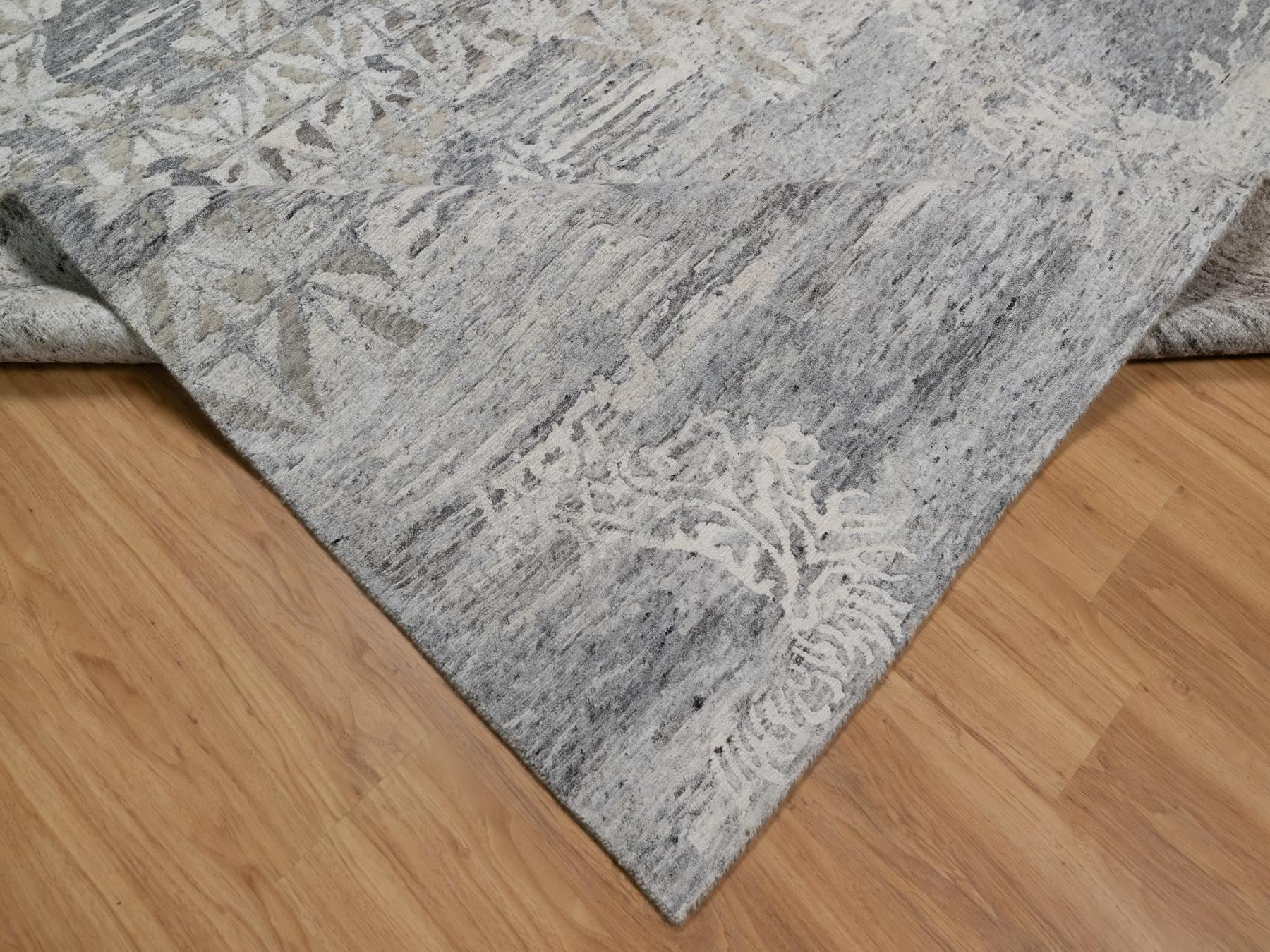Modern / Contemporary hand-knotted wool rug in Ivory, 8' x 10'1" — SKU O091422 (view 6)