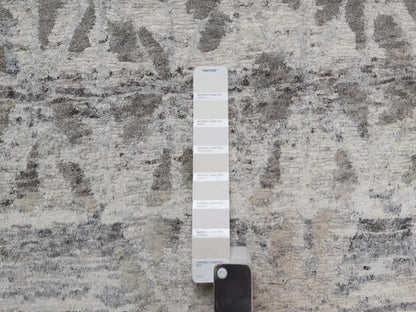 Modern / Contemporary hand-knotted wool rug in Ivory, 8' x 10'1" — SKU O091422 (view 7)