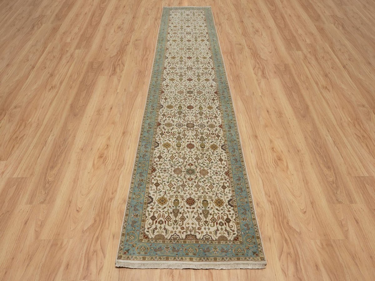 Kashan Fine Oriental hand-knotted wool runner in Ivory & Blue, 3' x 15'6" — SKU O091474 (view 2)