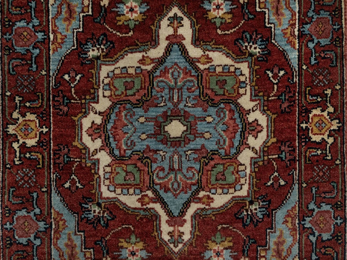 Heriz Heriz hand-knotted wool rug in Red, 2' x 3'3" — SKU O091492 (view 5)