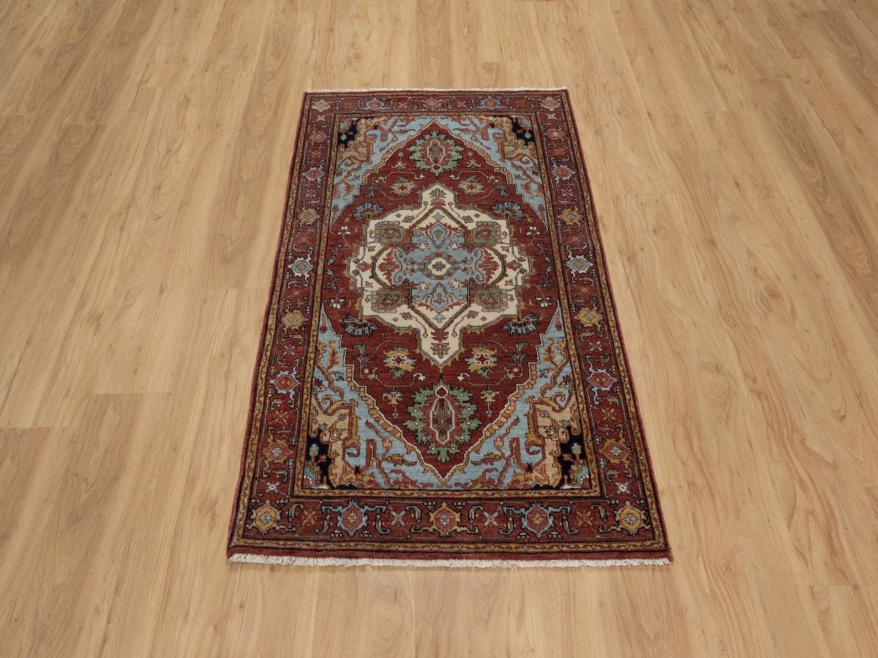 Heriz Heriz hand-knotted wool rug in Red, 3' x 5' — SKU O091497 (view 2)