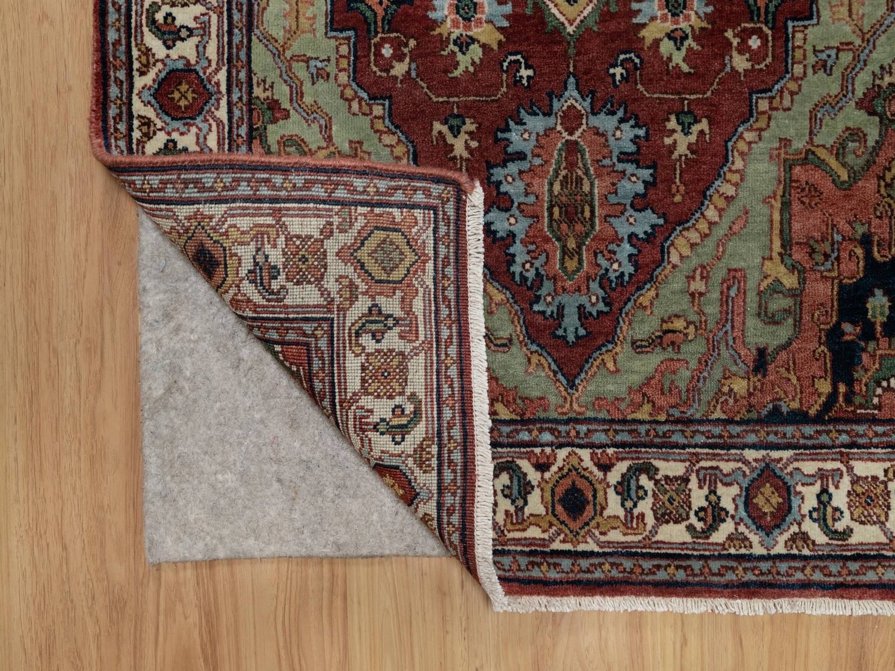 Heriz Heriz hand-knotted wool rug in Red & Ivory, 2'11" x 5'1" — SKU O091498 (view 3)
