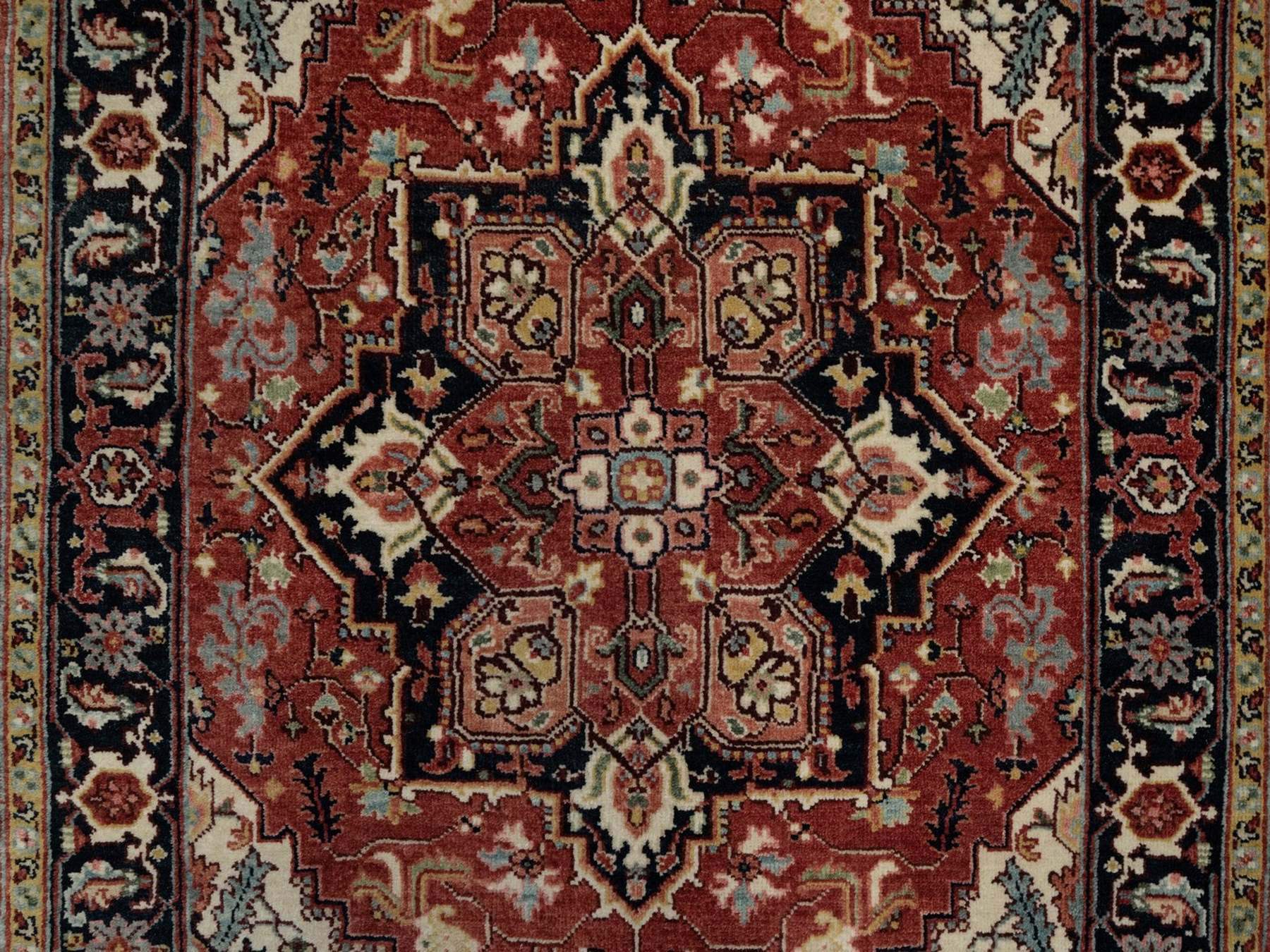 Heriz Heriz hand-knotted wool rug in Red & Midnight Blue, 3' x 5' — SKU O091509 (view 5)