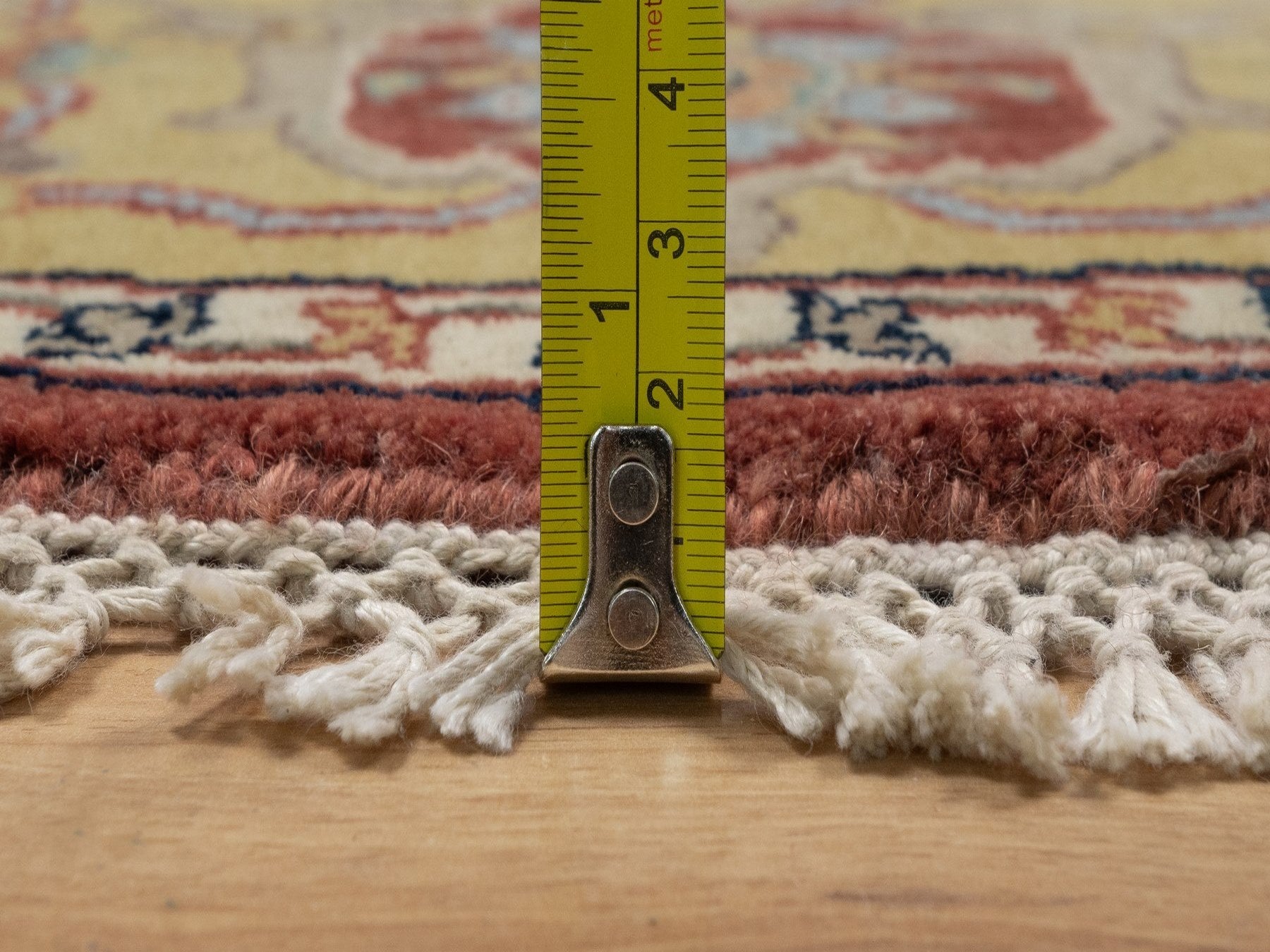 Heriz Heriz hand-knotted wool rug in Red & Gold, 6'2" x 6'2" — SKU O091521 (view 7)