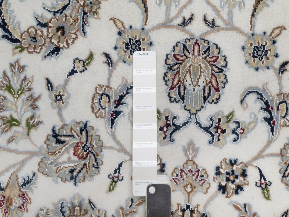 Nain Fine Oriental hand-knotted wool/silk rug in Ivory & Midnight Blue, 5'9" x 9'2" — SKU O091525 (view 7)