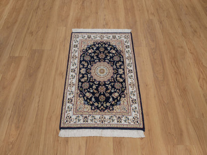 Blue 2'1" x 3'2" Fine Oriental Hand knotted Wool/Silk Rug - Sku: O091543