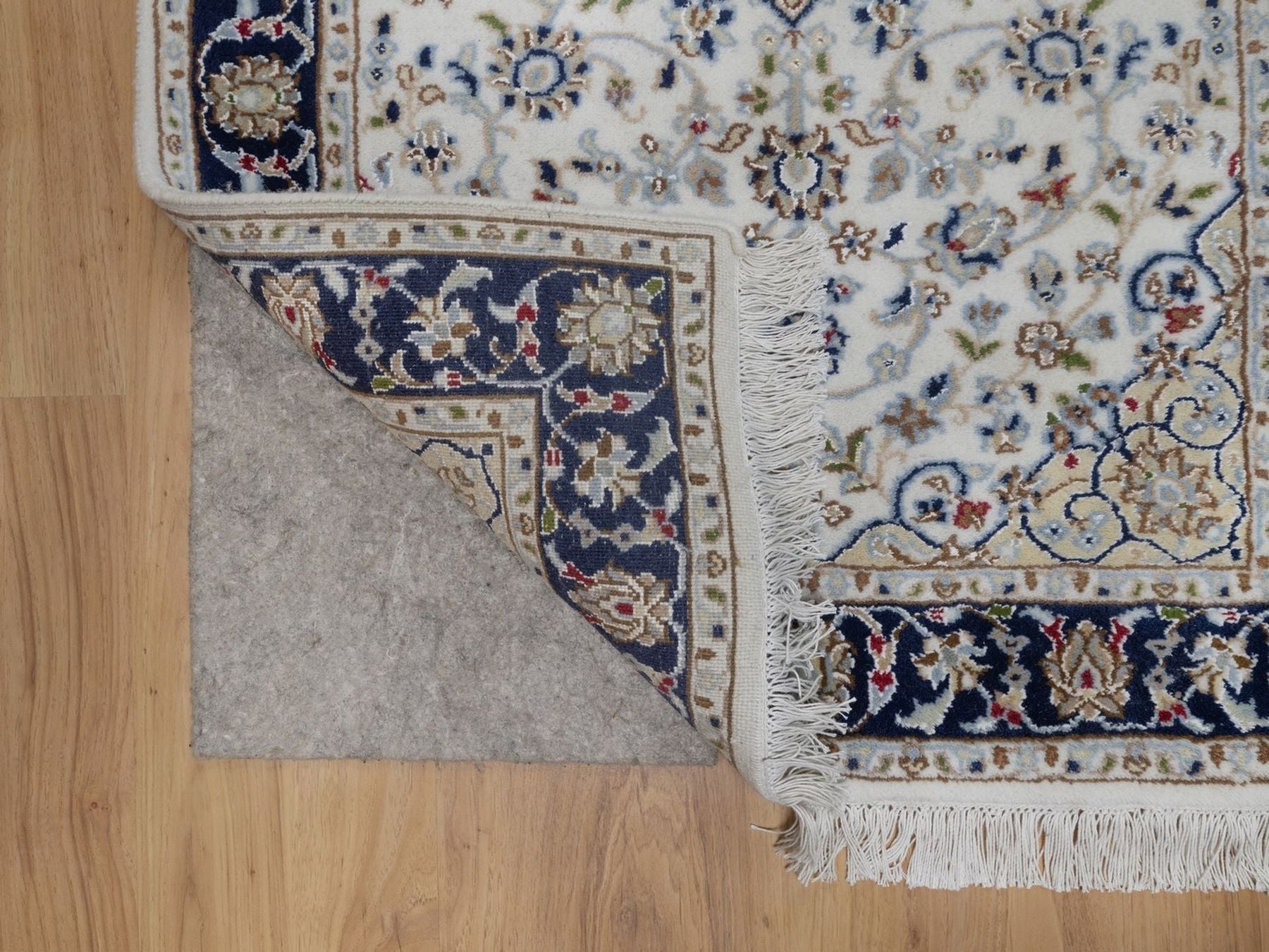 Nain Fine Oriental hand-knotted wool/silk runner in Ivory & Midnight Blue, 2'8" x 10'3" — SKU O091559 (view 3)