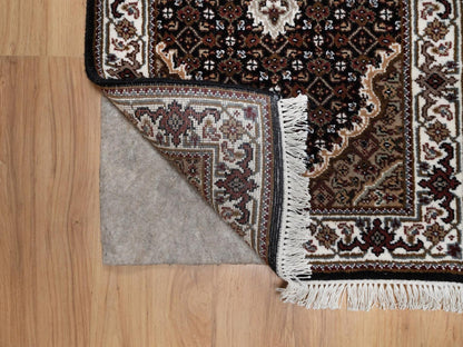 Black 2'0" x 4'2" Fine Oriental Hand knotted Wool Rug - Sku: O091568