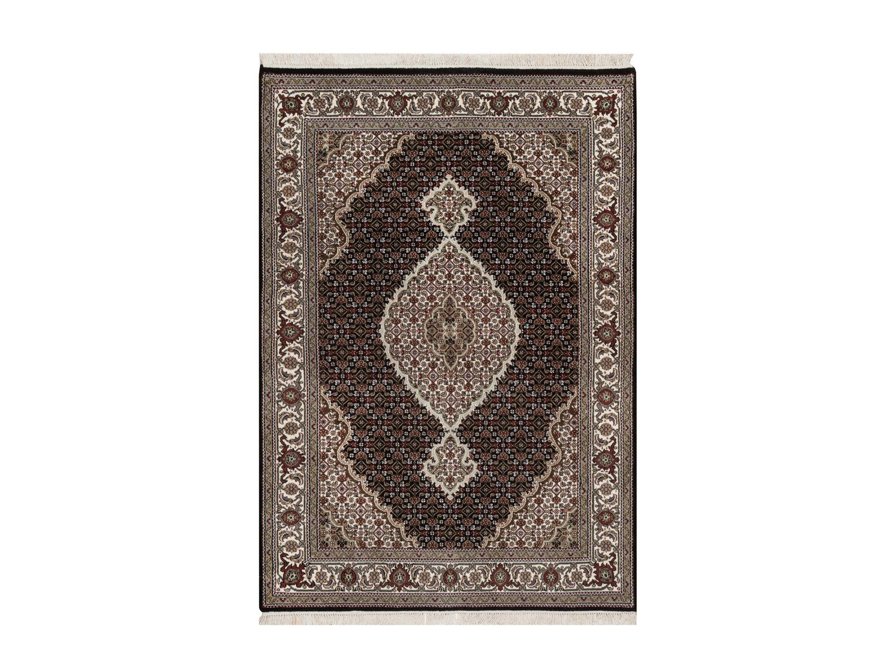 Black 4'9" x 6'9" Fine Oriental Hand knotted Wool Rug - Sku: O091588