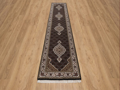 Black 2'10" x 13'11" Fine Oriental Hand knotted Wool Rug - Sku: O091639