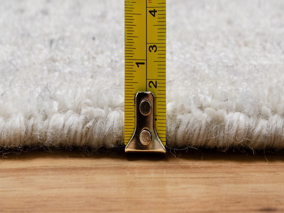Modern / Contemporary hand-knotted wool runner in Ivory, 2'6" x 12' — SKU O091669 (view 7)
