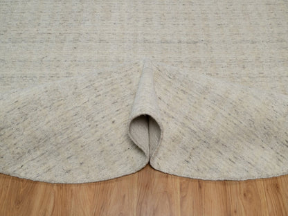 Modern / Contemporary hand-knotted wool rug in Ivory, 7'11" x 7'11" — SKU O091676 (view 5)