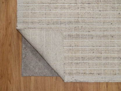 Modern / Contemporary hand-knotted wool rug in Ivory, 9'1" x 12' — SKU O091685 (view 4)