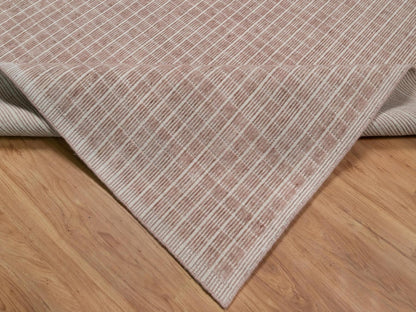 Modern / Contemporary hand-knotted wool rug in Pink, 10'1" x 14' — SKU O091695 (view 6)