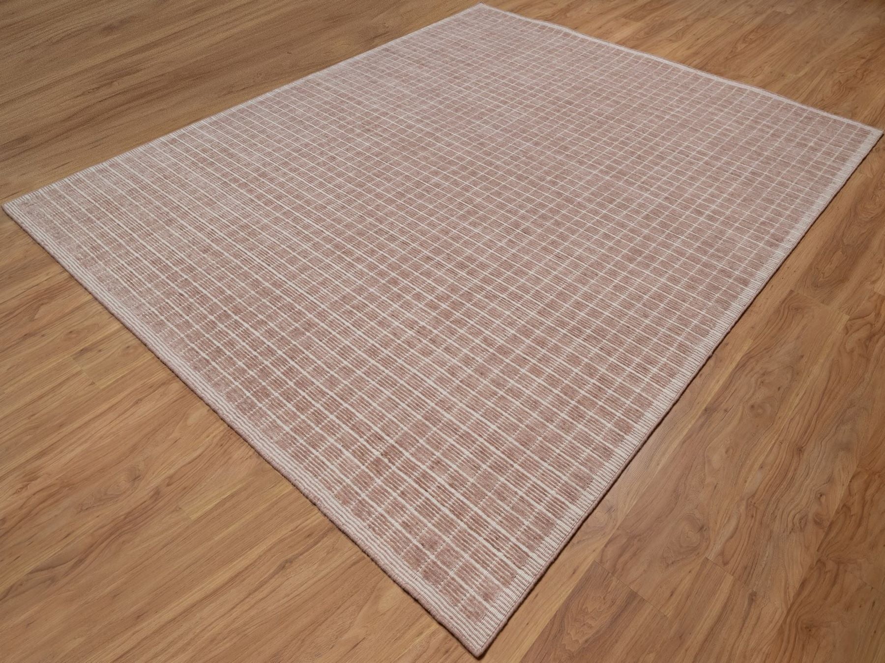 Modern / Contemporary hand-knotted wool rug in Pink, 8' x 10' — SKU O091711 (view 3)