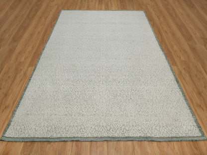 Modern / Contemporary hand-knotted wool rug in Ivory, 8'2" x 10'2" — SKU O091716 (view 2)