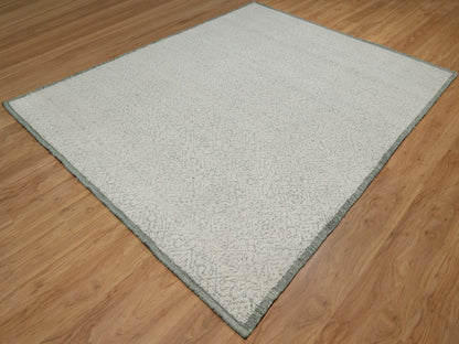 Modern / Contemporary hand-knotted wool rug in Ivory, 8'2" x 10'2" — SKU O091716 (view 3)