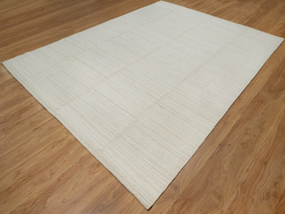 Modern / Contemporary hand-knotted wool rug in Ivory, 9' x 12' — SKU O091718 (view 3)