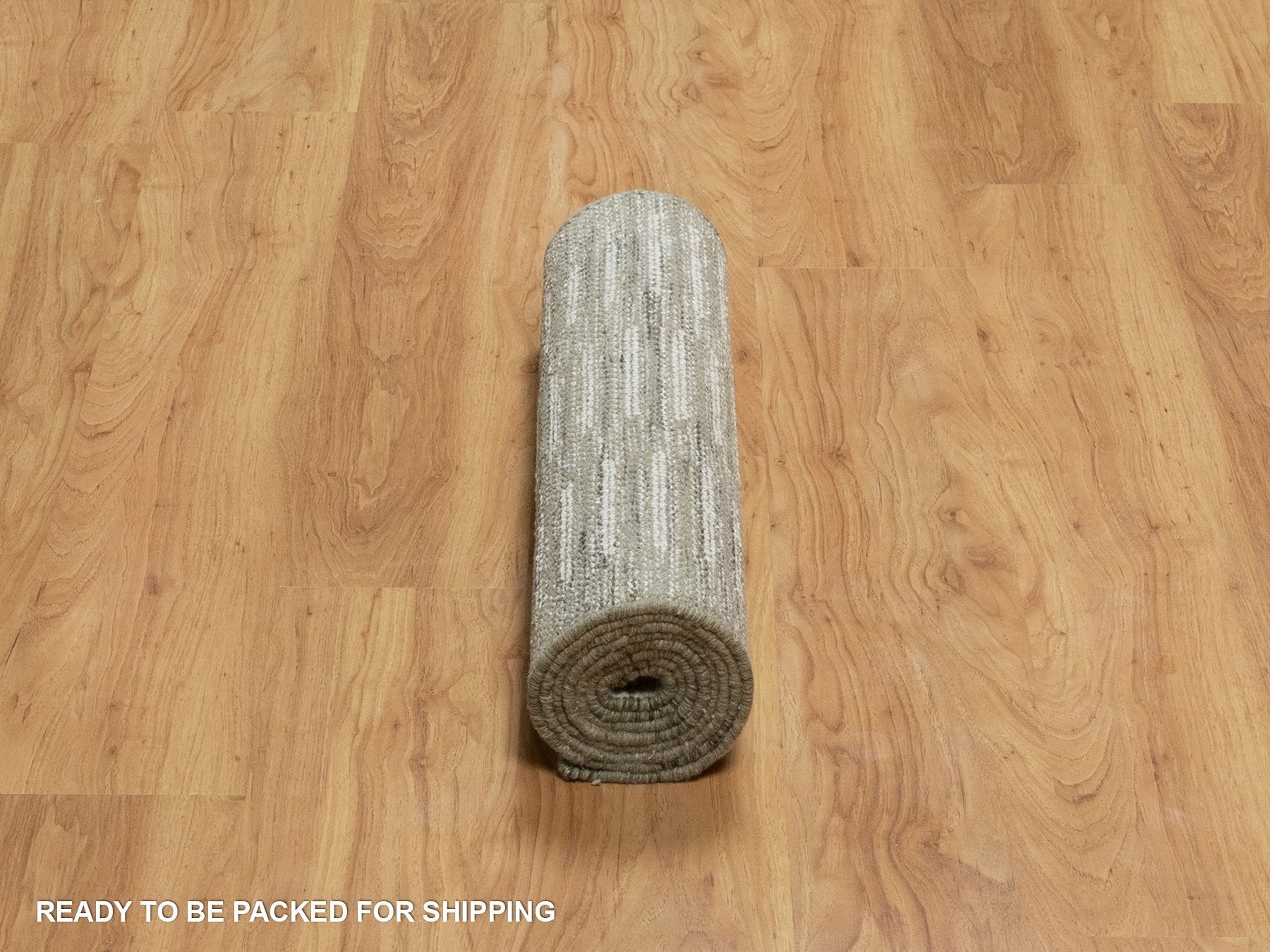 Modern / Contemporary hand-knotted wool runner in Ivory, 2'5" x 7'11" — SKU O091723 (view 6)