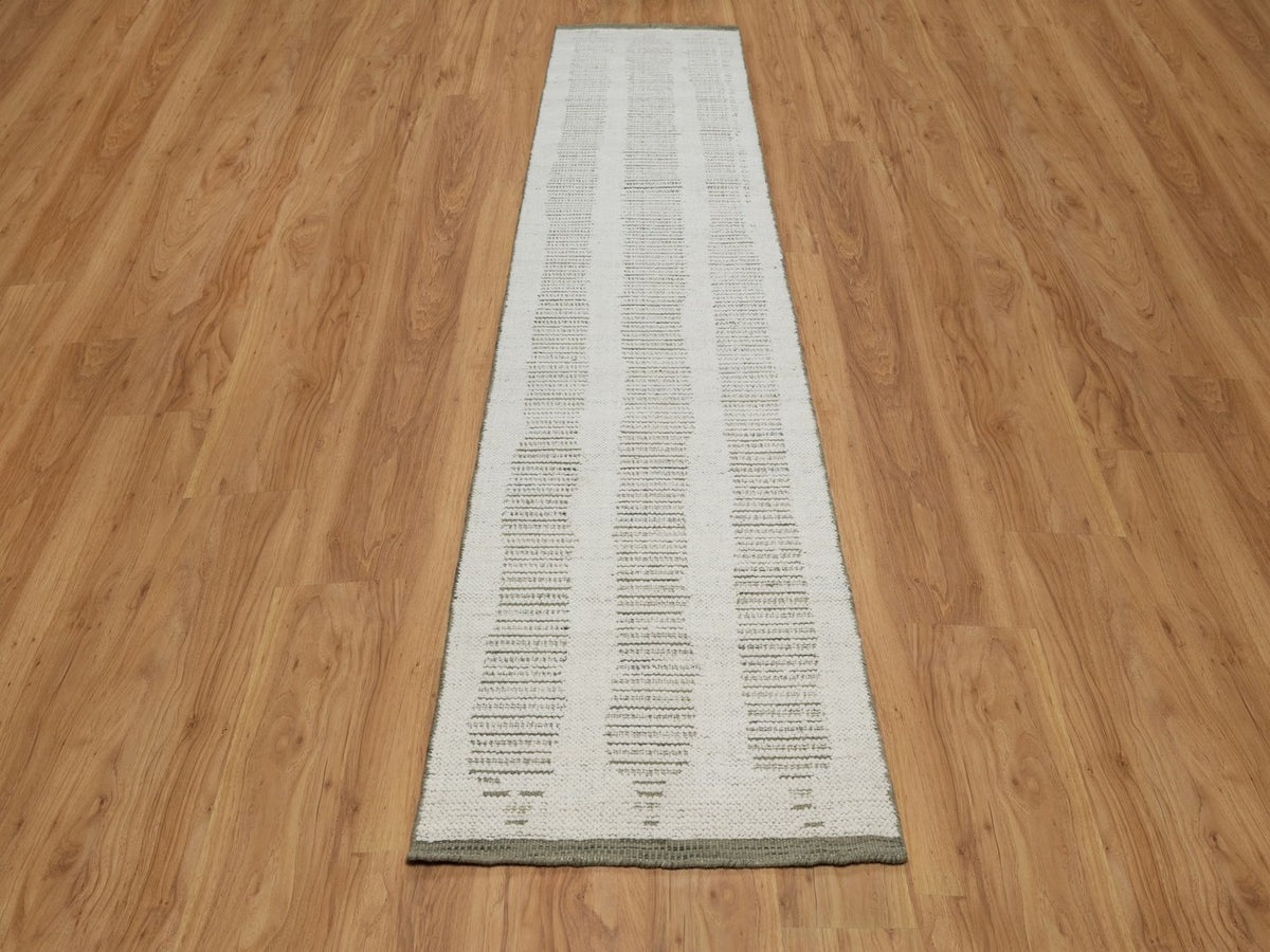 Modern / Contemporary hand-knotted wool runner in Ivory, 2'6" x 11'10" — SKU O091724 (view 2)