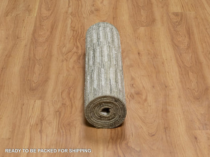 Modern / Contemporary hand-knotted wool runner in Ivory, 2'6" x 9'11" — SKU O091726 (view 6)