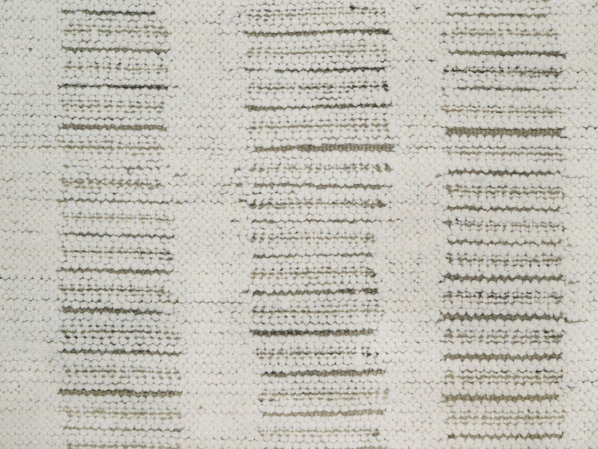 Modern / Contemporary hand-knotted wool runner in Ivory, 2'6" x 9'11" — SKU O091727 (view 5)