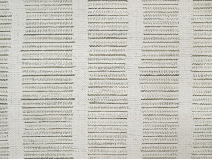 Modern / Contemporary hand-knotted wool rug in Ivory, 7'9" x 7'9" — SKU O091728 (view 8)