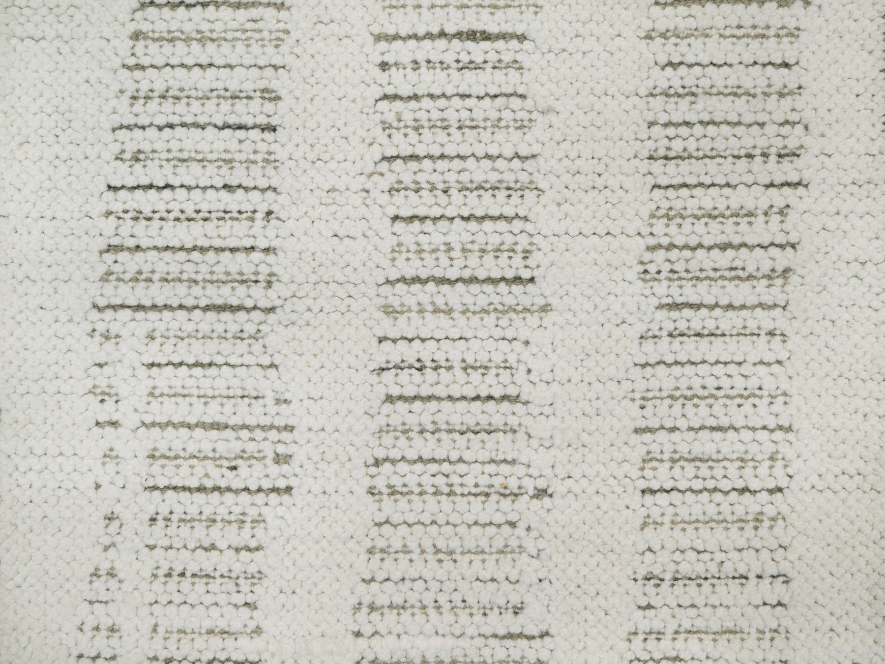 Modern / Contemporary hand-knotted wool rug in Ivory, 2' x 3' — SKU O091731 (view 5)
