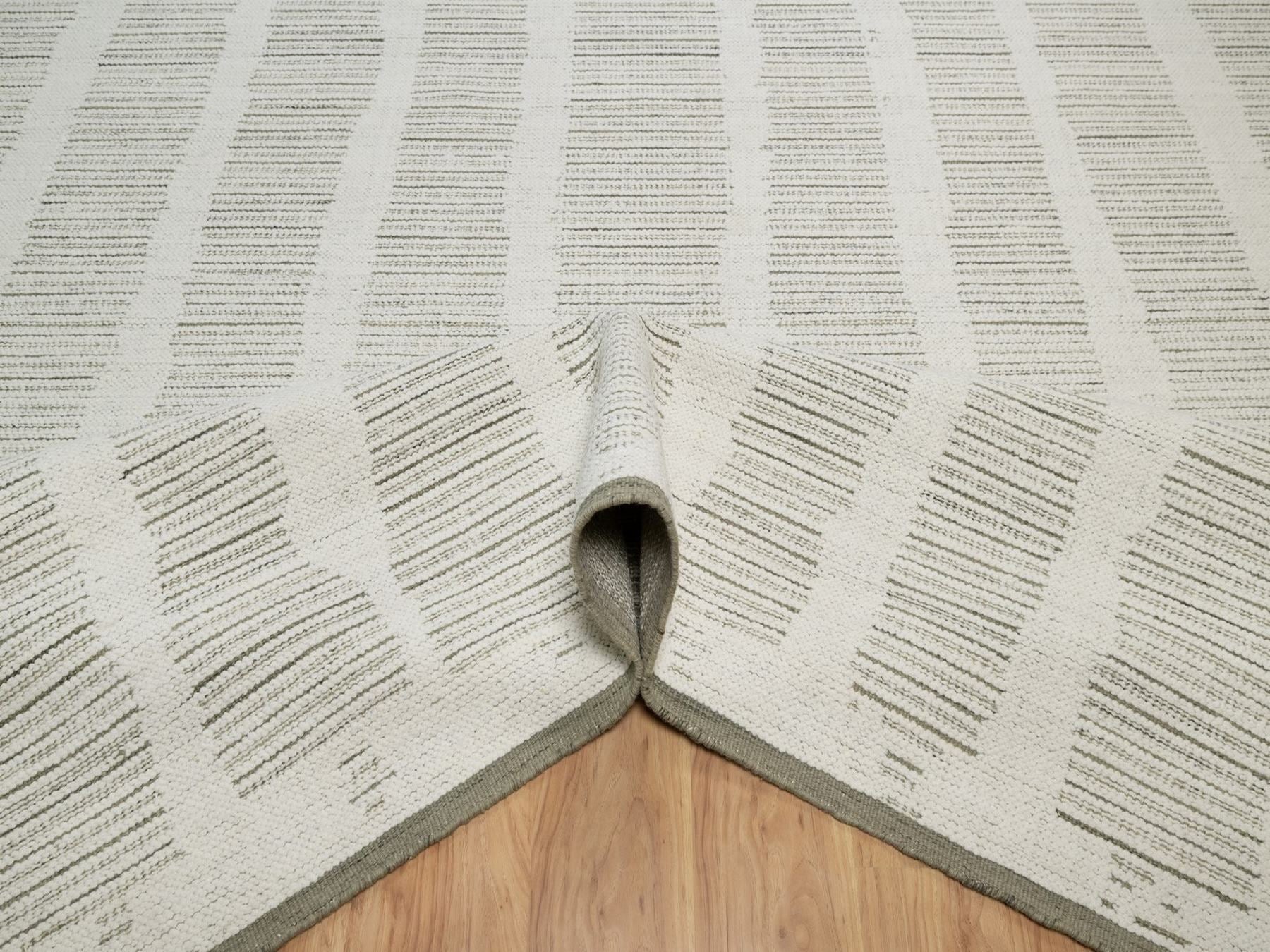 Modern / Contemporary hand-knotted wool rug in Ivory, 10' x 14'1" — SKU O091736 (view 5)