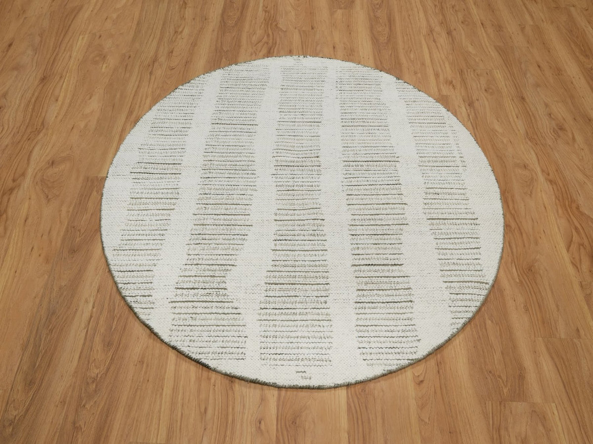 Modern / Contemporary hand-knotted wool rug in Ivory, 4'11" x 4'11" — SKU O091740 (view 2)