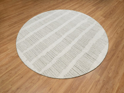 Modern / Contemporary hand-knotted wool rug in Ivory, 7'11" x 7'11" — SKU O091770 (view 3)