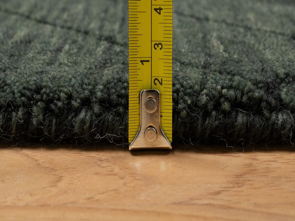 Modern / Contemporary hand-knotted wool rug in Green, 1'11" x 2'9" — SKU O091780 (view 7)
