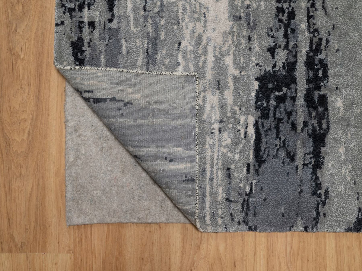 Modern / Contemporary hand-knotted wool/silk runner in Ivory, 2'8" x 23'10" — SKU O091784 (view 3)