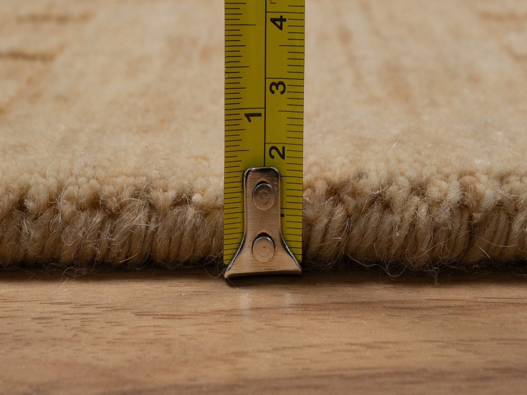 Modern / Contemporary hand-knotted wool rug in Orange, 2' x 2'8" — SKU O091790 (view 7)