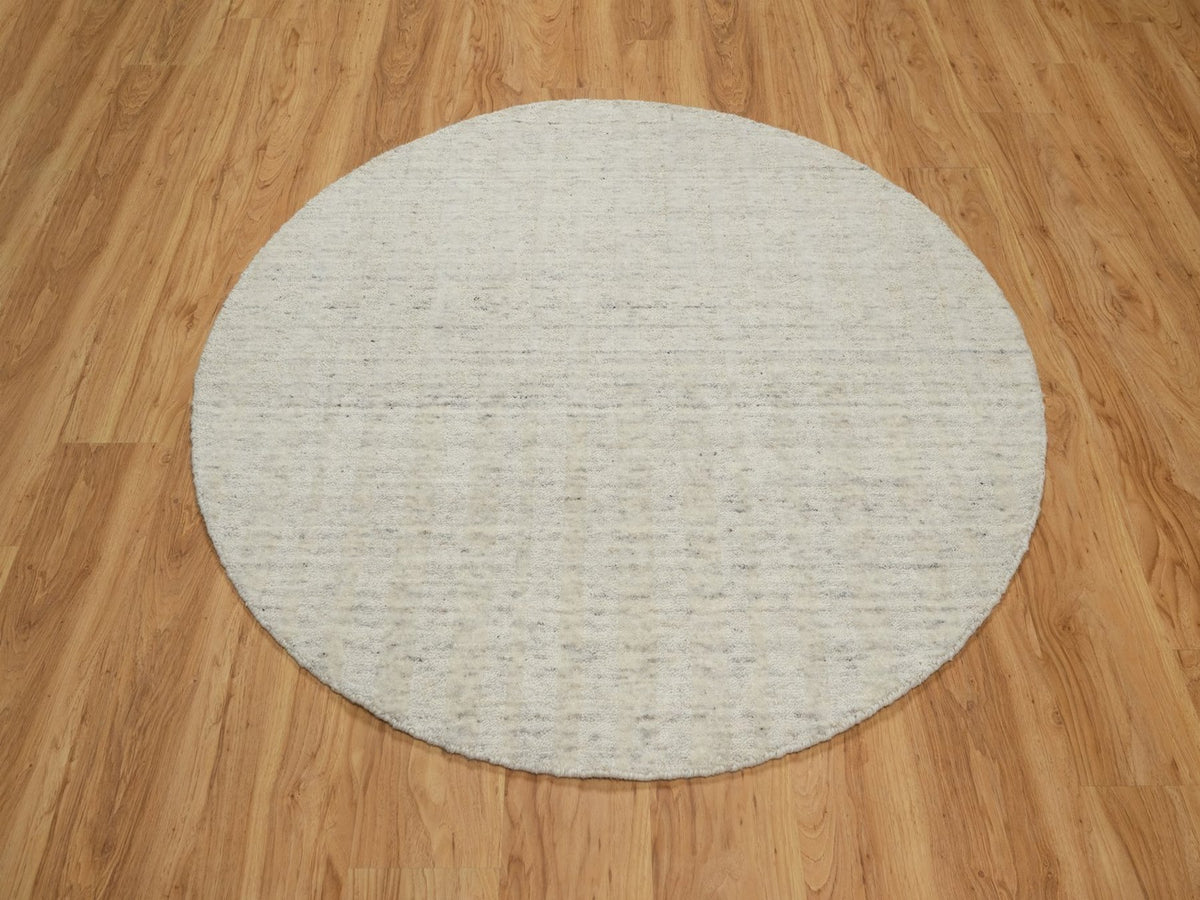 Modern / Contemporary hand-knotted wool rug in Ivory, 4'11" x 4'11" — SKU O091793 (view 2)