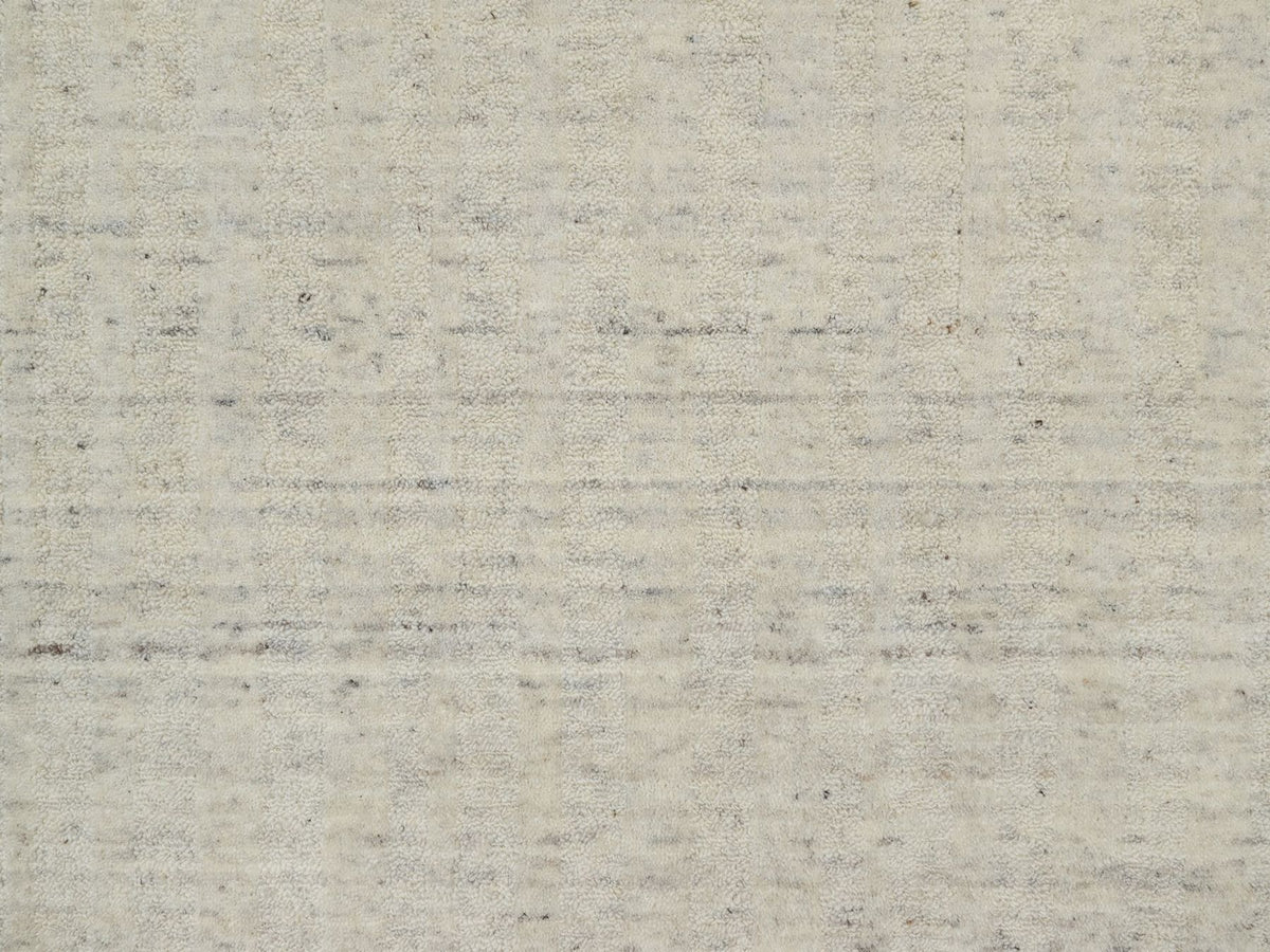 Modern / Contemporary hand-knotted wool rug in Ivory, 4'11" x 4'11" — SKU O091794 (view 5)