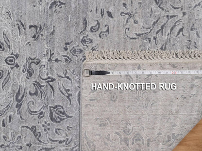 Grey 4'0" x 5'10" Transitional Hand knotted Wool/Silk Rug - Sku: O091799