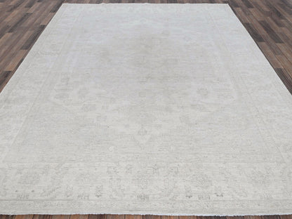 Heriz Oushak hand-knotted wool rug in Ivory, 8' x 9'9" — SKU O0917 (view 2)