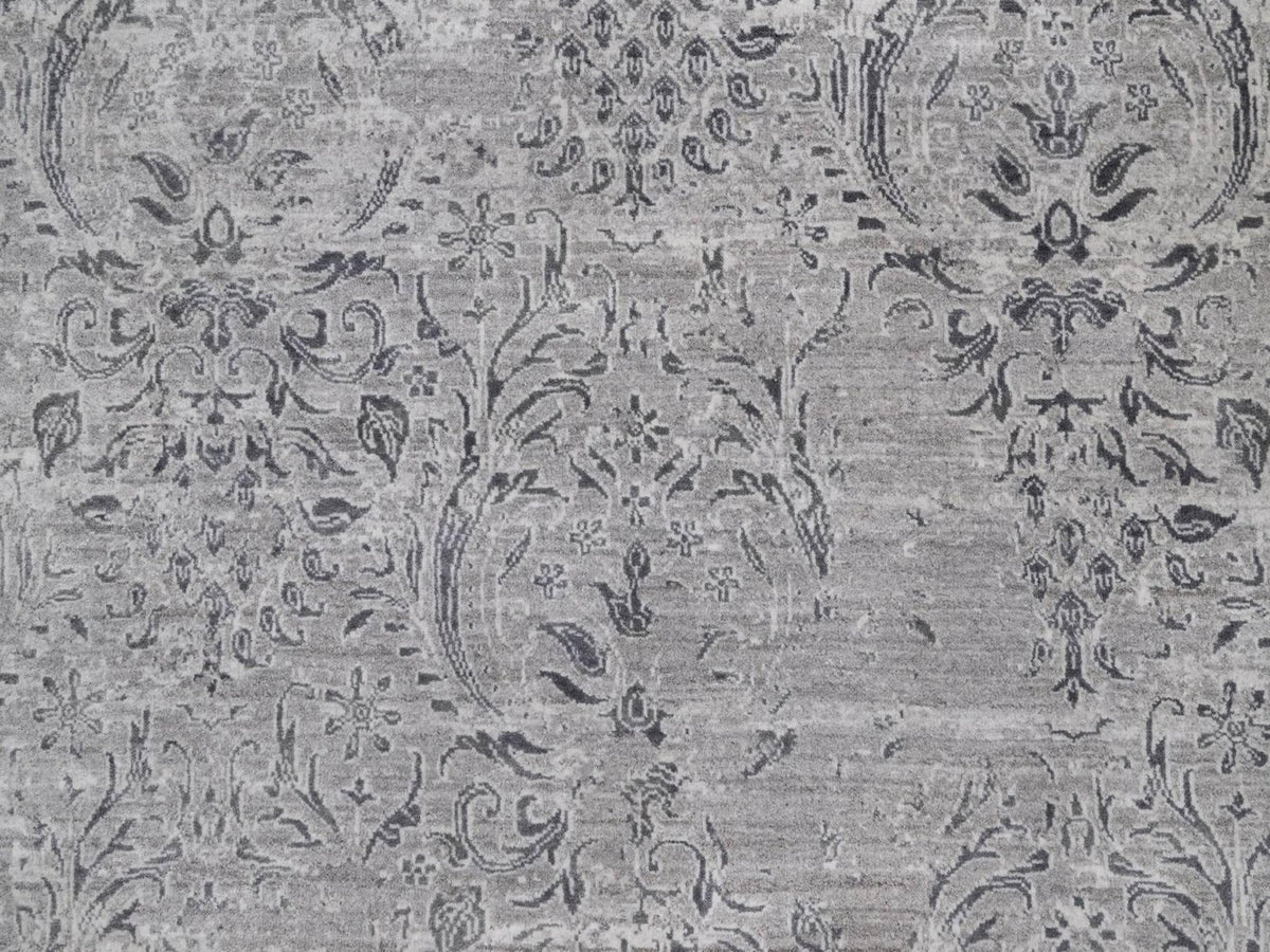Transitional hand-knotted wool/silk rug in Gray, 5' x 6'11" — SKU O091800 (view 5)